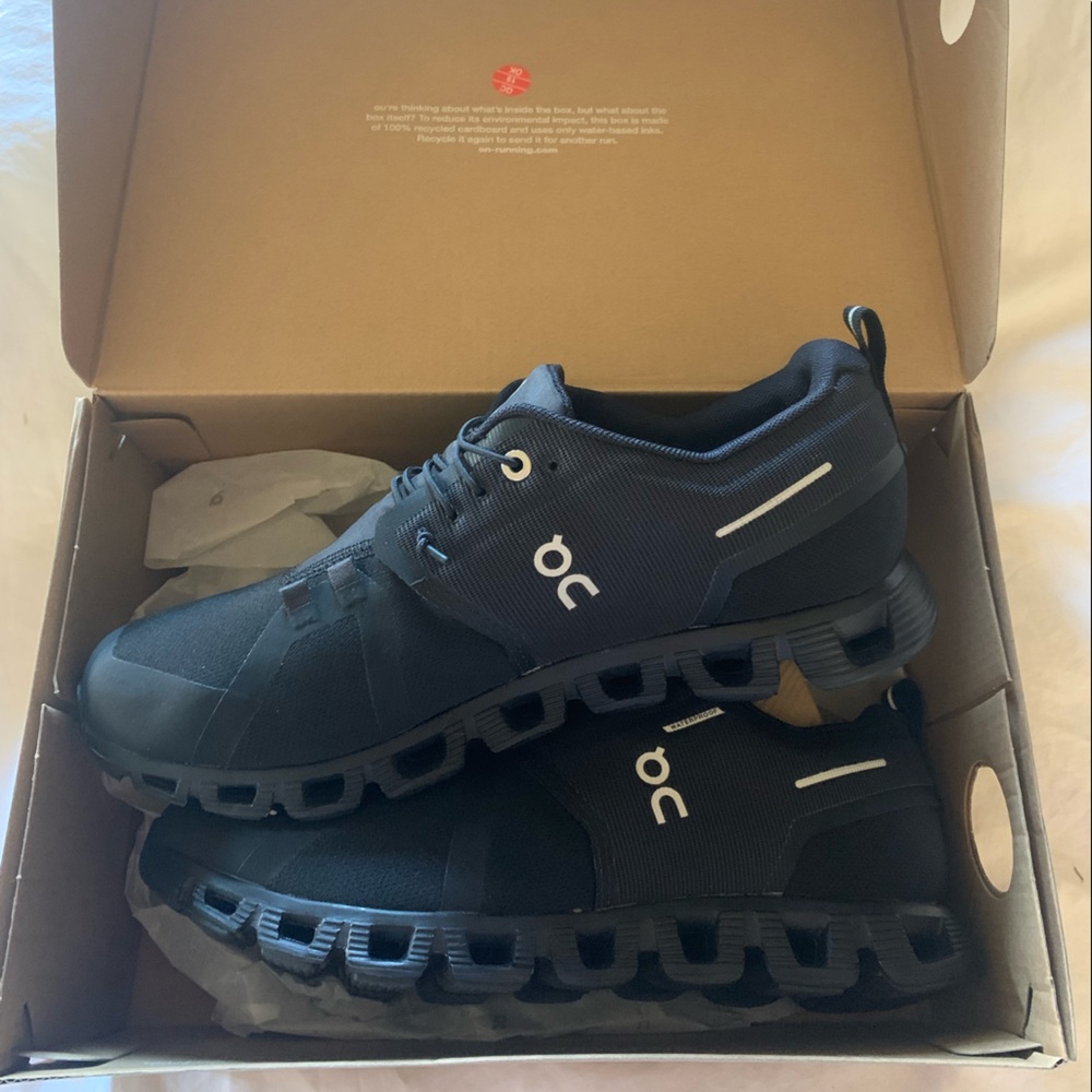 On Cloud 5 Breathable Waterproof All-Day Black Running Shoes